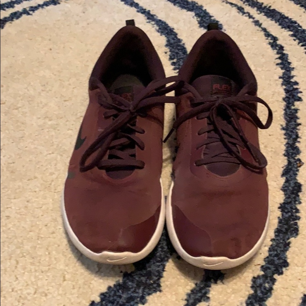 Nike flex sneaker